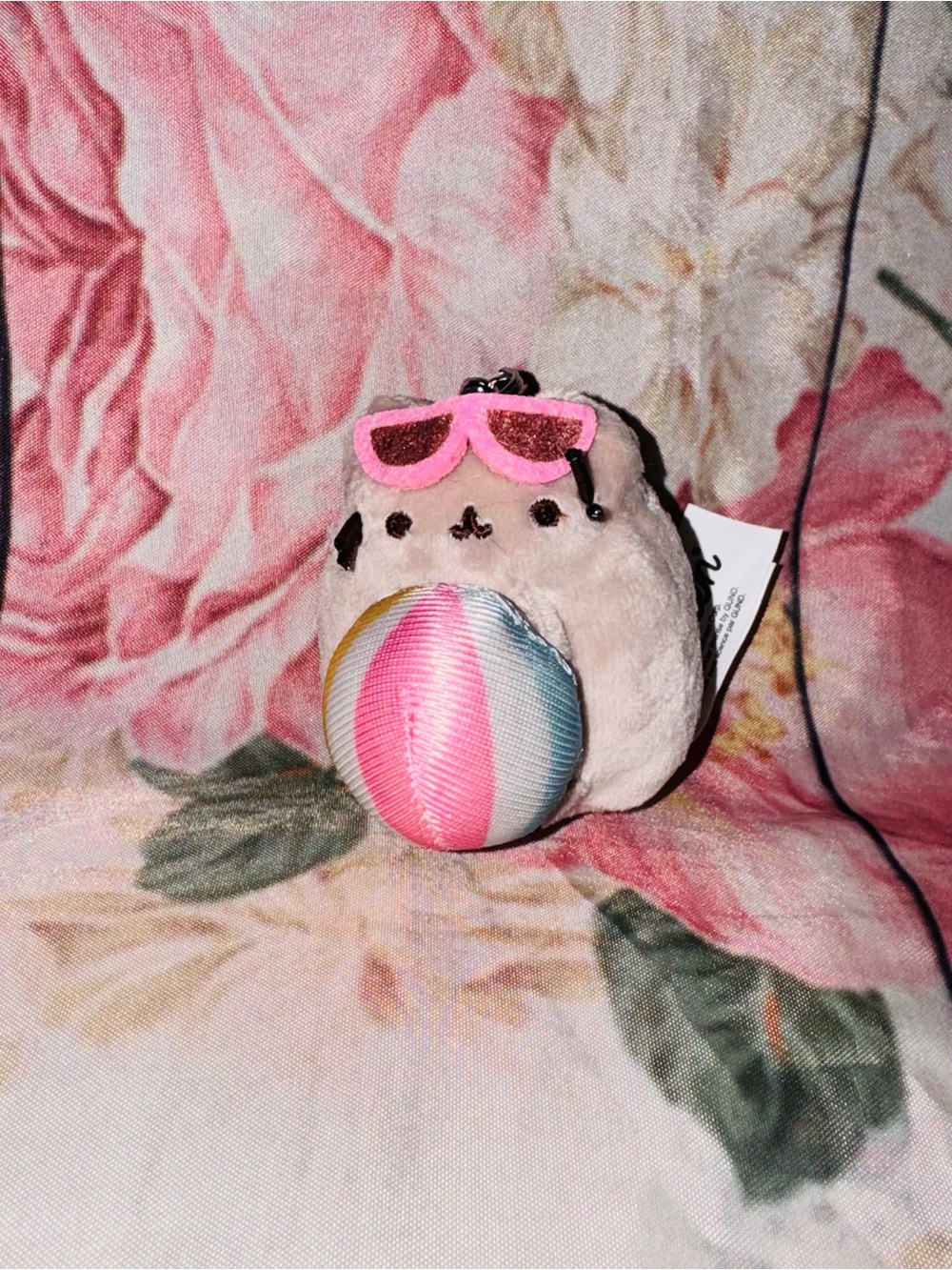 New Pusheen Series 26 Tropical Vacation Plush Beach Ball & Sunglasses Keychain